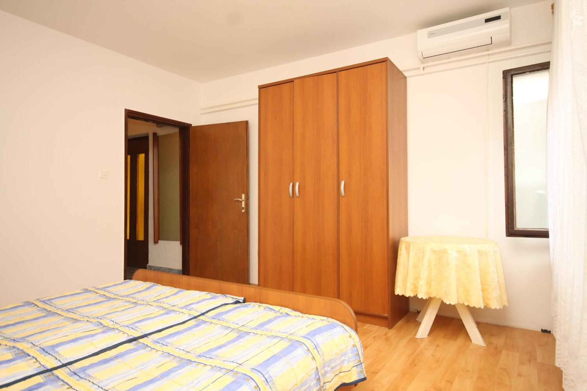 Apartments And Rooms With Parking Space Mali Lošinj Zimmer foto